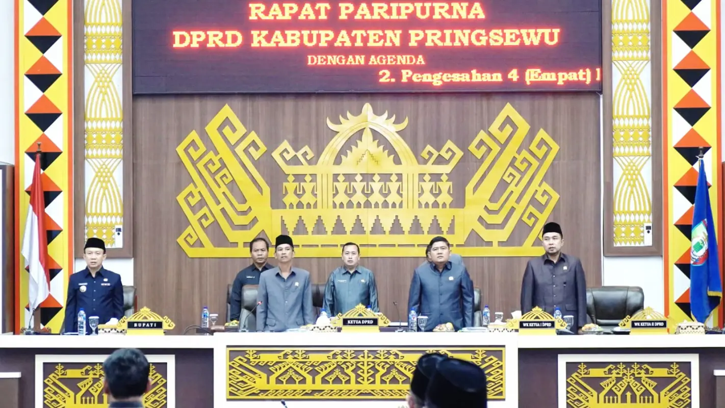Paripurna DPRD Pringsewu Sahkan Empat Perda dan Sepakati Propemperda Tahun 2025