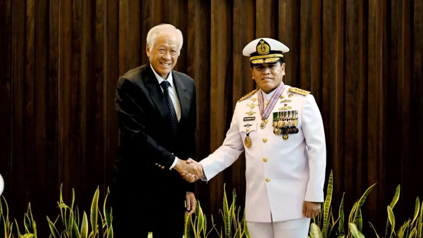 Pemerintah Singapura Berikan Penghargaan Pingat Jasa Gemilang Kepada Kasal